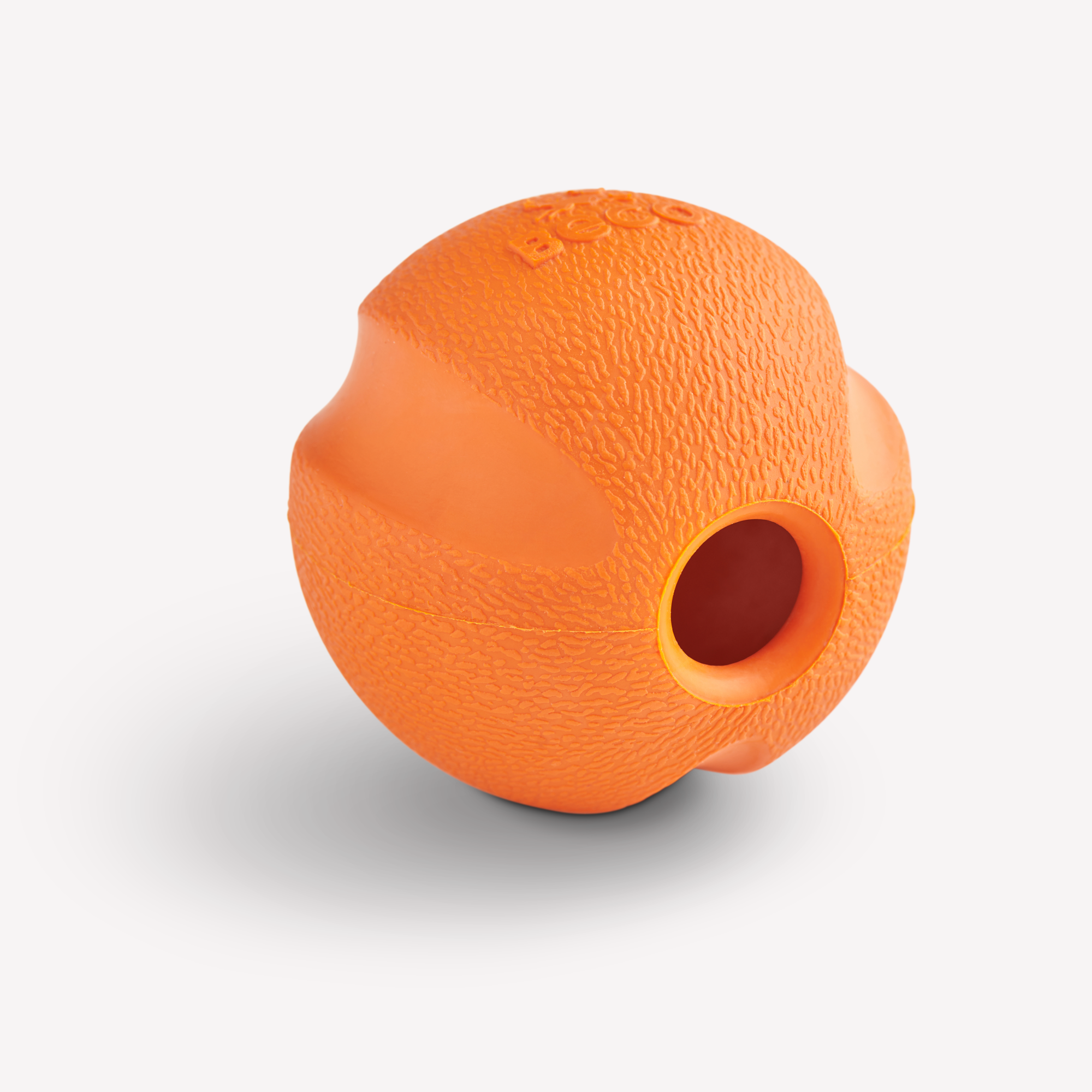 Beco fetch ball 6×6 cm – oranje stuiterbal voor honden