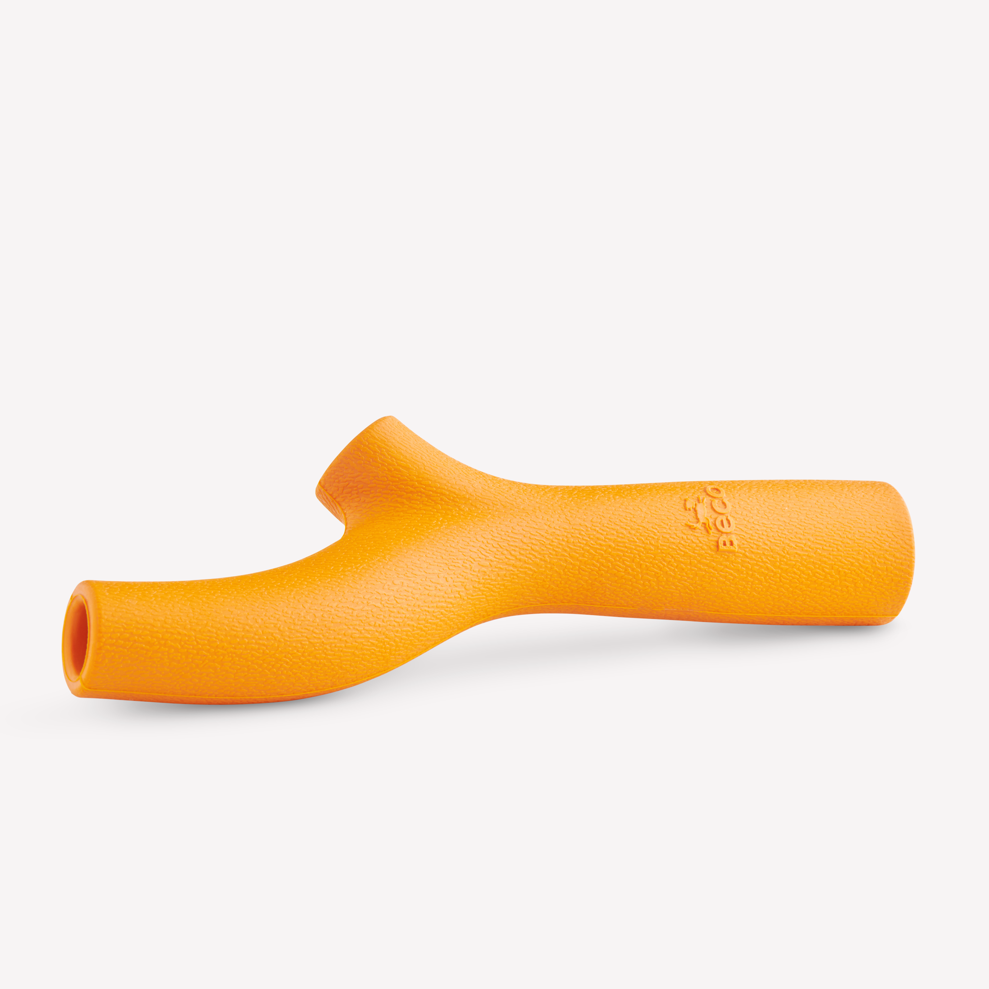 Beco kauwspeeltje super stick oranje – natuurlijke rubber 20×5 cm