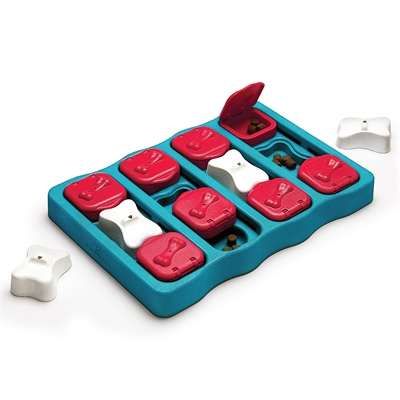 Nina ottosson dog brick | turquoise/rood 31,5x21x4 cm