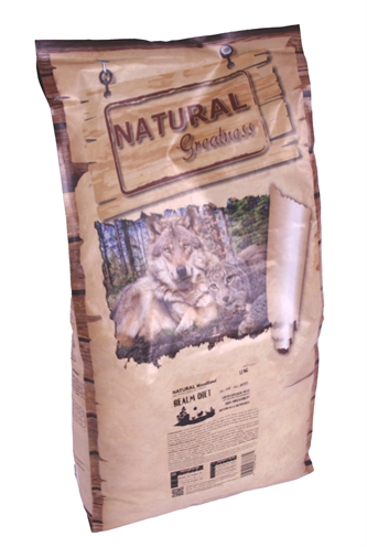 Natural woodland cat realm diet all ages all breeds