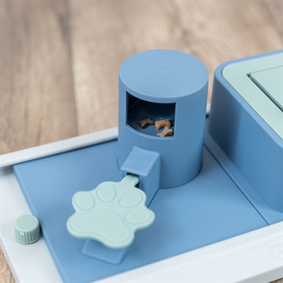 TRIXIE DOG ACTIVITY POKER BOX VARIO