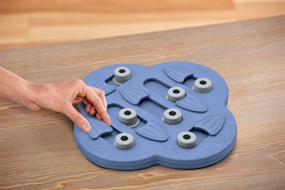 NINA OTTOSSON Hondenspeelgoed Dog Hide N Slide Composiet Intelligentiespel met schuifjes, snackcompartimenten en makkelijk te reinigen - Composiet - 33x33x5