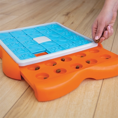 NINA OTTOSSON Hondenspel Challenge Slider Schuifpuzzel voor mentale & fysieke stimulatie - Oranje/Blauw - 38x38x5 cm