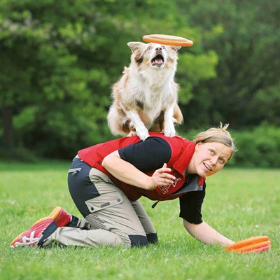 TRIXIE Dog Disc Karin Actun AWI/UFO-goedgekeurd optimale vliegeigenschap bijtvast - Assorti - 23 cm