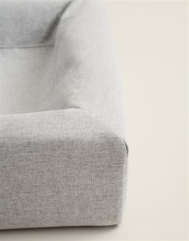 BIA BED SKANOR HOES HONDENMAND BEIGE