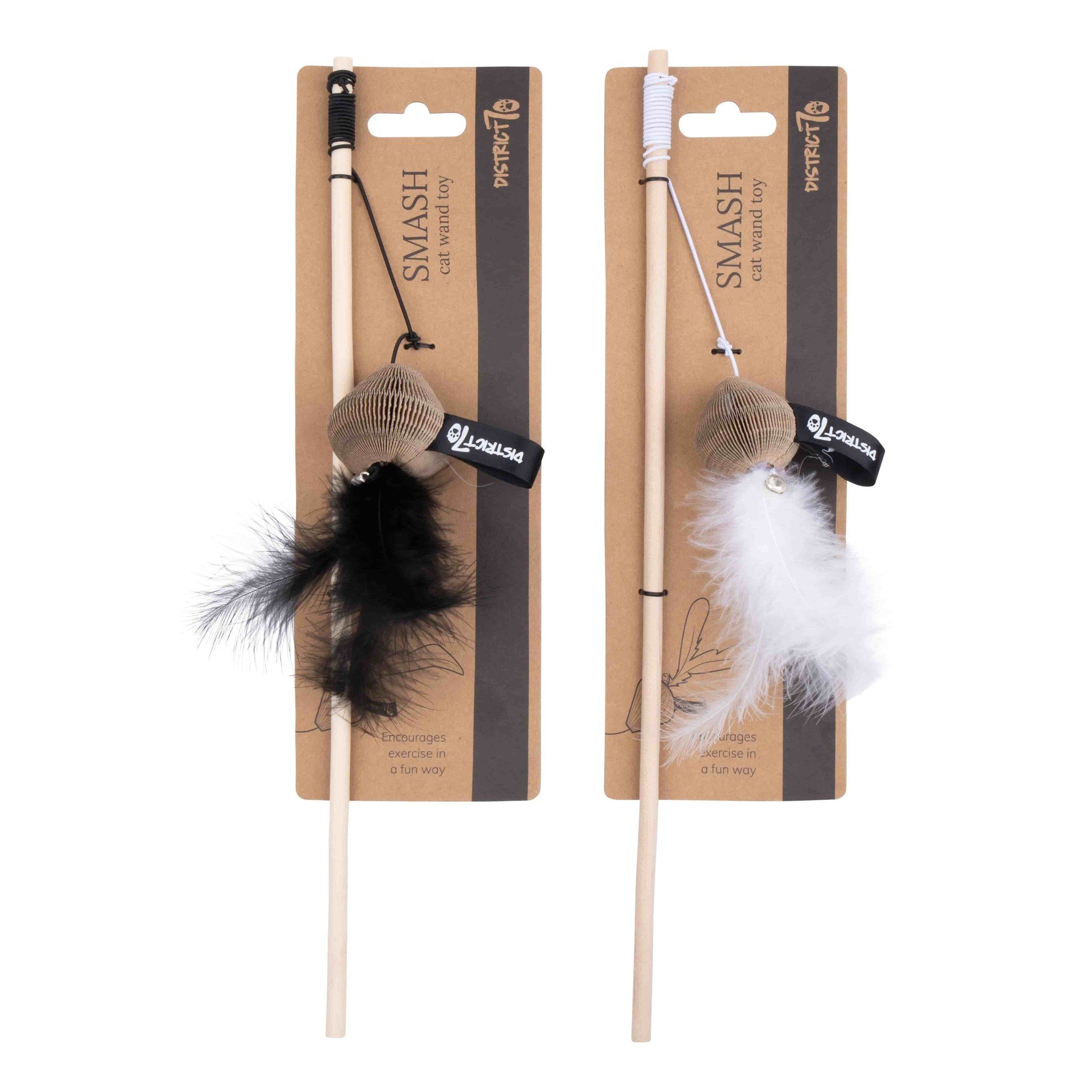 District 70 Kattenhengel SMASH Zwart – Kartonnen 40×55 cm