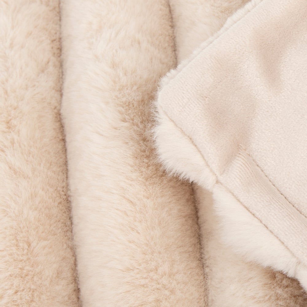 Scruffs Aspen Deken Cream 110×75 cm – Zachte Imitatie Konijnenbont
