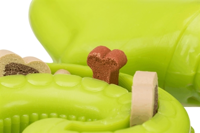 TRIXIE Snack-Slang TPR Opgerold 18 cm – Hondenspeelgoed