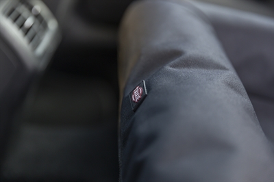 <span id="brand" data="trixie"/> Hondenkussen Autostoel Zwart 61×50×10 cm – Polyester