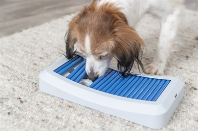 TRIXIE Hondenbordspel met stokjes Intelligentiespel - Anti-slip pootjes - Vaatwasmachinebestendig - 35x19,5 cm