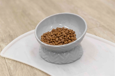 TRIXIE Verhoogde voer- en waterbak Keramiek Ergonomisch verhoogd - Grijs - 350 ml