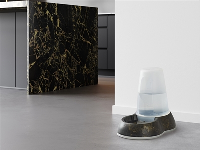 SAVIC hondendrinkbak Loop Marble Zwart/Goud 26×17,5 cm – 1,5L
