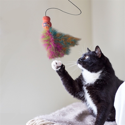 KONG kattenhengel Wubba Boa Assorti 5×45,5×4 cm – actief spel