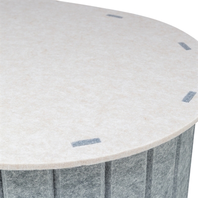 TRIXIE Speelbox Mara | Vormvast vilt, meerdere ingangen & speeltjes - Zand/Grijs - 66x46x62 cm